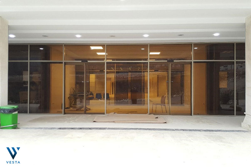 در برقی شرکت وستاسازه