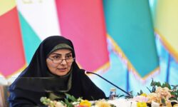 هدف گذاری ۱۰میلیارد دلاری تجارت با پاکستان/ ۱۳ تفاهم نامه جدید میان دو کشور امضا شد