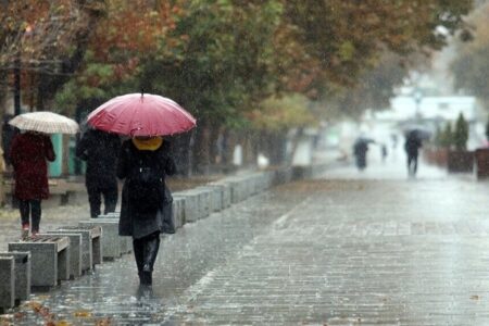 کاهش دما و تداوم بارش‌ها در نوار شمالی کشور
