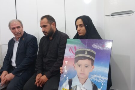 خانواده دو شهید دانش آموز تبریزی خانه دار شدند