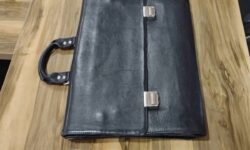 پاکت پول میلیاردی توسط کارمند بخش خدمات شهر فرودگاهی به صاحبش برگشت