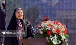 صادق: هیچ دشمنی قادر به نوشتن سرنوشت ملت ایران نیست