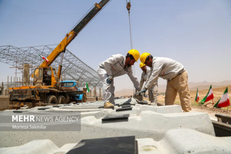 عملیات ریل‌گذاری راه‌آهن کرمانشاه – خسروی آغاز شد