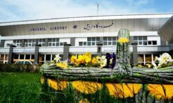 ماجرای عصبانیت خانم وزیر؛ درب این فرودگاه را گِل می‌گیریم