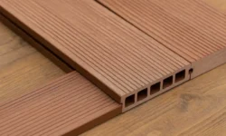 آیا چوب پلاست تغییر رنگ میدهد؟ بررسی ماندگاری چوب پلاست