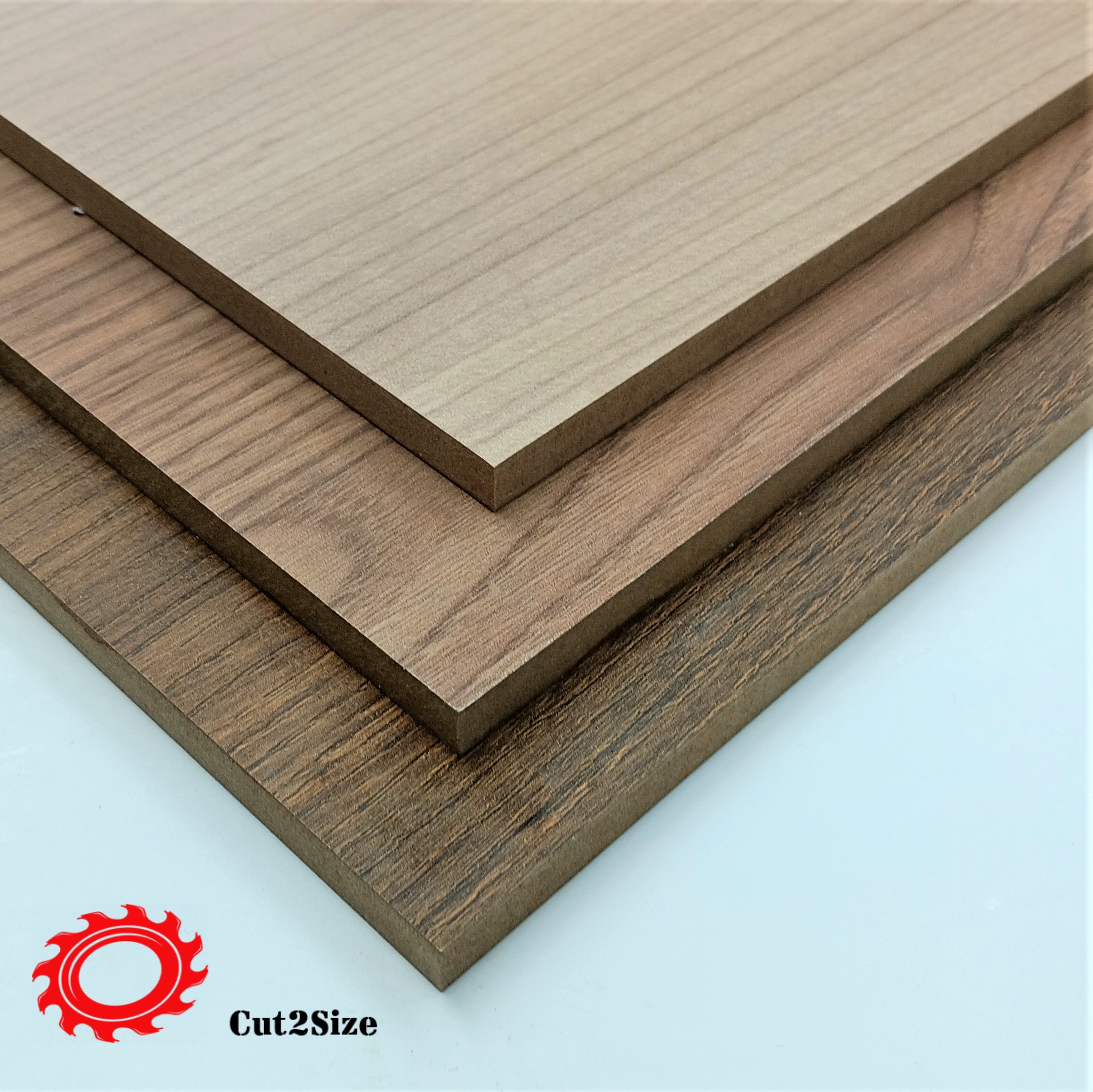 کابینت هایگلاس براق در آشپزخانه مدرن