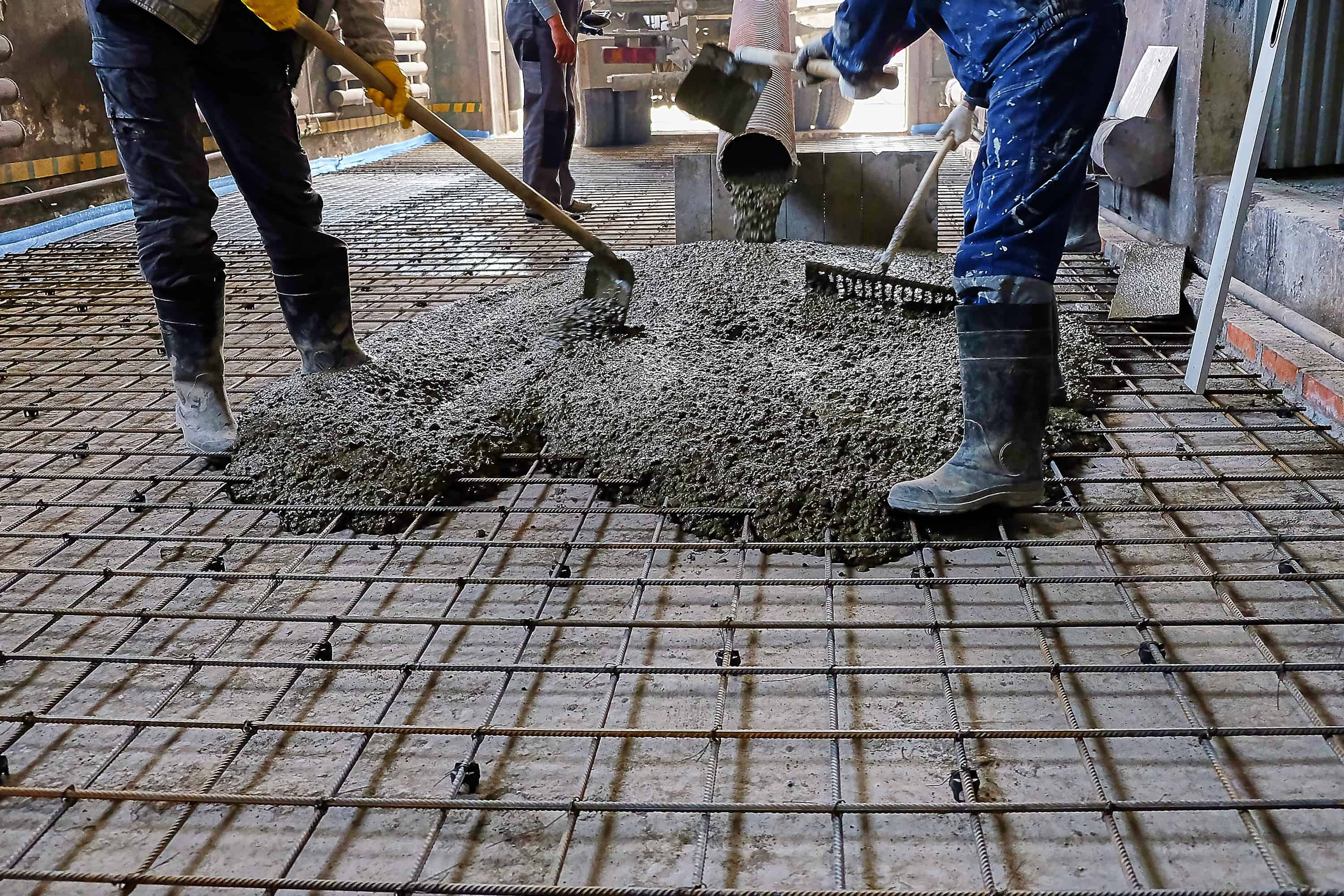 پوشش نگهداری بتن بر روی ستون‌های ساختمانی برای بهبود استحکام